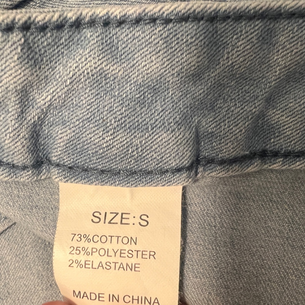 🌱🦢4 FOR $15!🦢🌱 Light Blue Denim Jeans - Picture 2 of 2